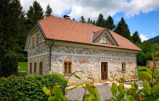 Rustic Stone Villa in the Lo&scaron;ka Valley